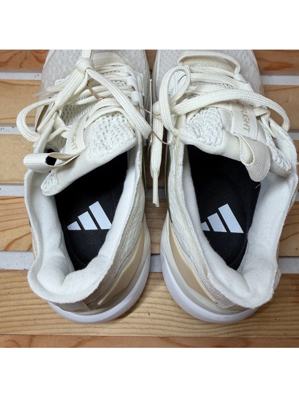 Adidas Women’s Crazyflight 6 Indoor Volleyball Sneakers Shoes HP7026 Sz 6.5 NEW - Picture 7 of 9